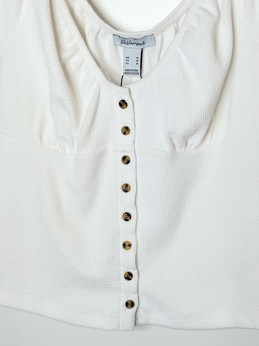 ReVamped Women’s Medium White Button Front Puff Sleeve Cottagecore Crop Top - Picture 3 of 6